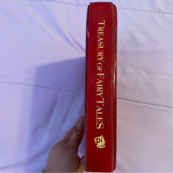 treasury of fairytales disney inspired stories pi kids story book NWOT - Picture 2 of 15